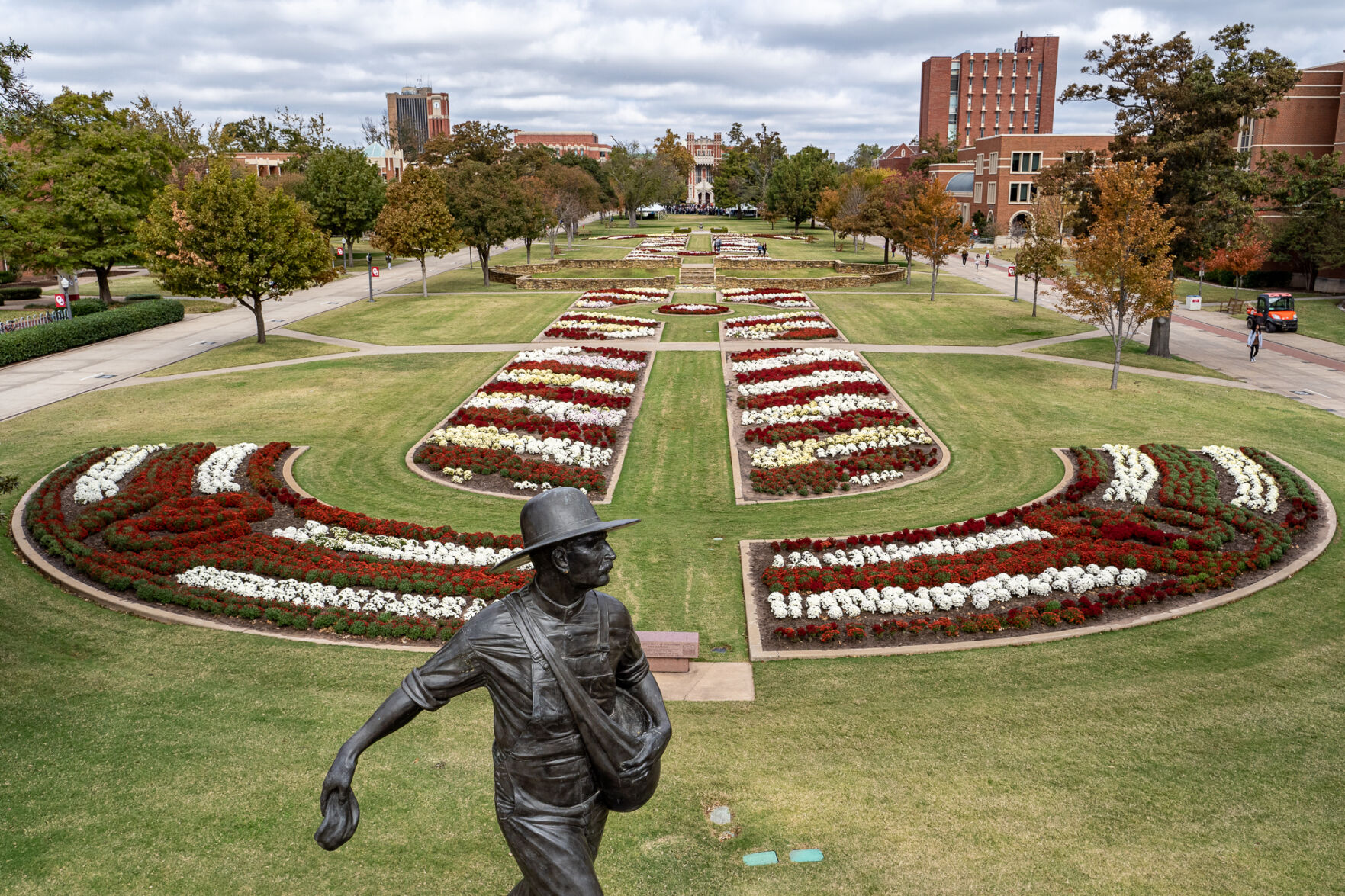 South Oval mums